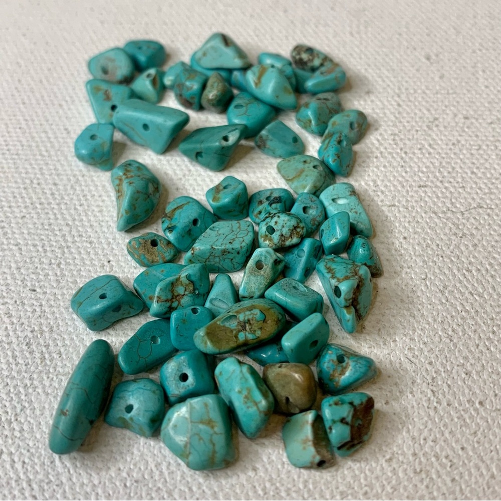 Natural Turquoise Chip Nugget Bead Lot 16g 5mm-25mm Mixed Matrix Teal Drilled - Picture 4 of 11